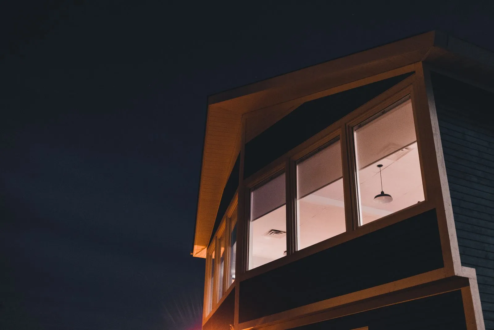 What to Expect During Custom Window Installation
